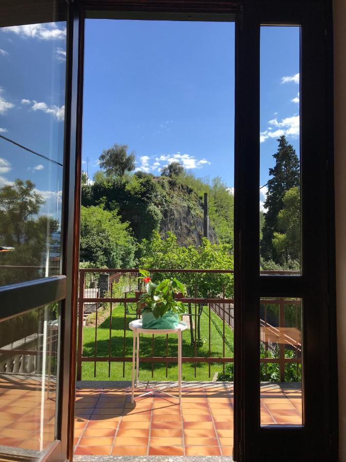 Villa Giardino Дервіо Екстер'єр фото