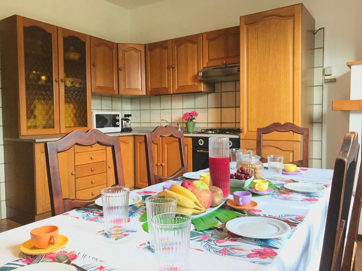 Villa Giardino Дервіо Екстер'єр фото