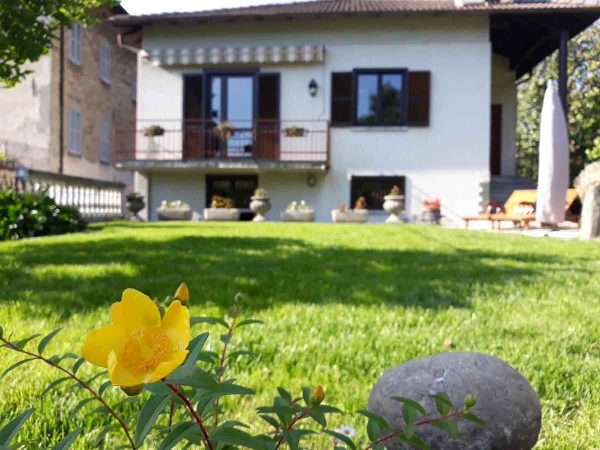 Villa Giardino Дервіо Екстер'єр фото