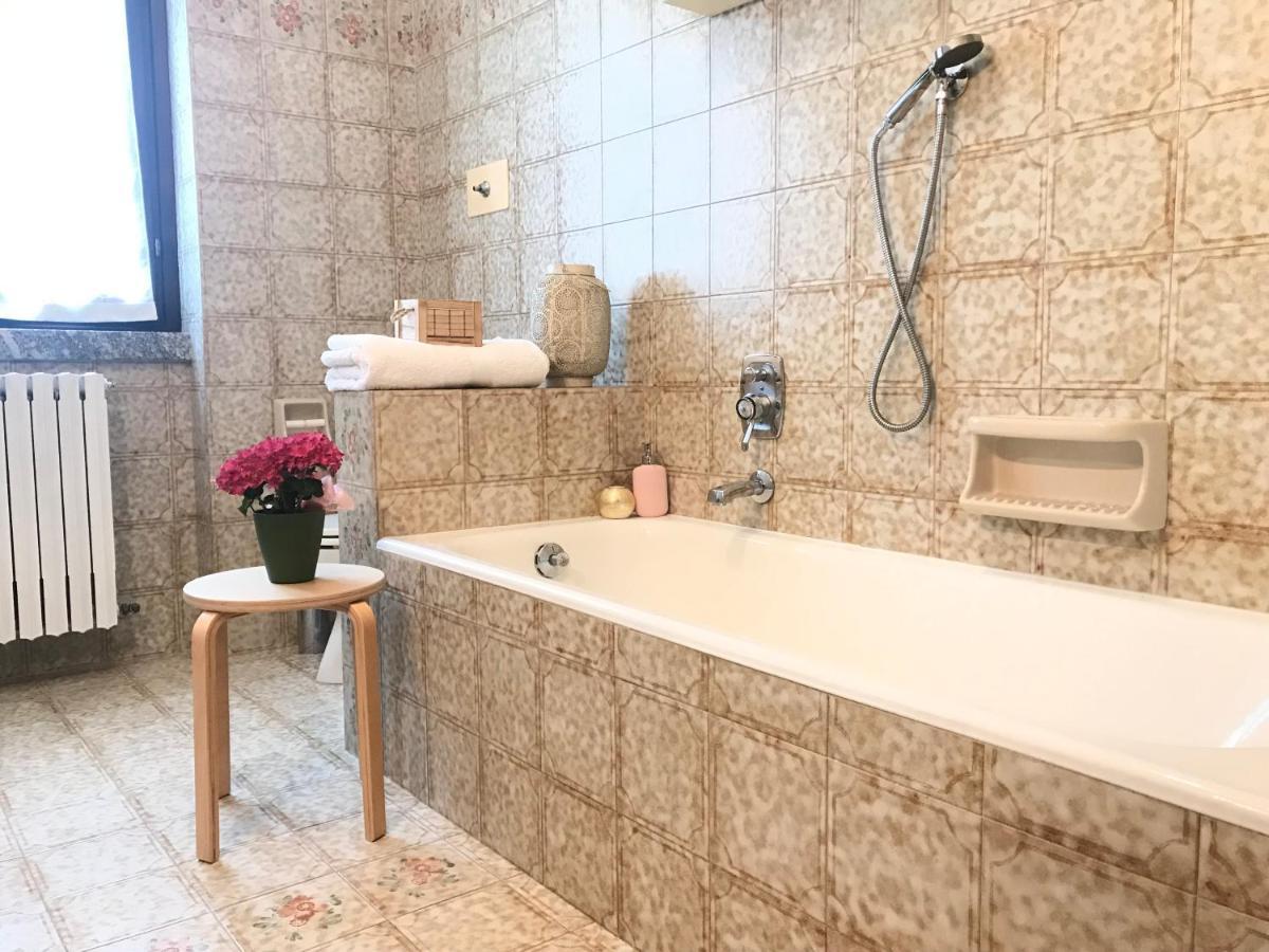 Villa Giardino Дервіо Екстер'єр фото