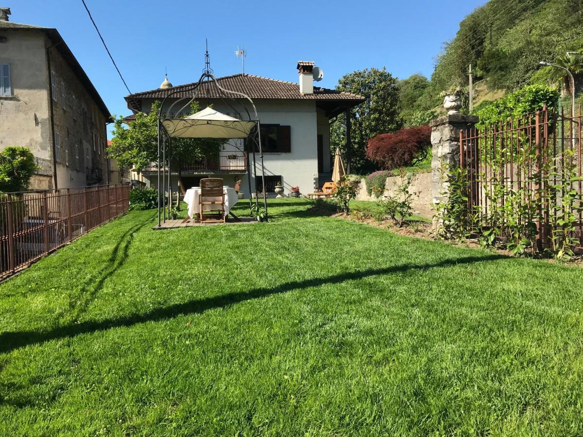 Villa Giardino Дервіо Екстер'єр фото